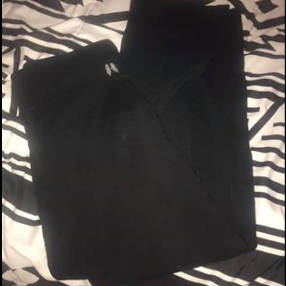 Vs yoga pants